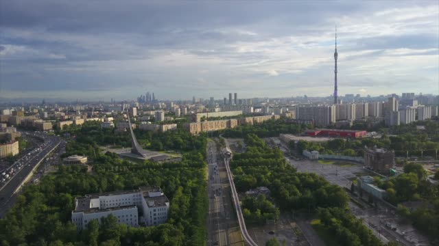 Rußland-Tag-Zeit-Moskau-berühmten-Vdnh-Stadtbild-aerial-Panorama-4k