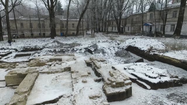 Ausgrabung-eines-alten-orthodoxen-Tempels