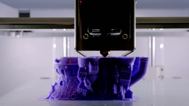 Modelo-de-plástico-de-impresión-de-impresora-3D-moderno