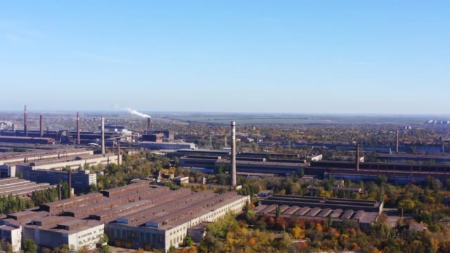 Architektur-eines-Industrieunternehmens-Luftbild