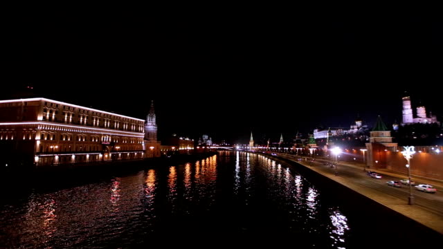 timelapse-night-Moscow-river