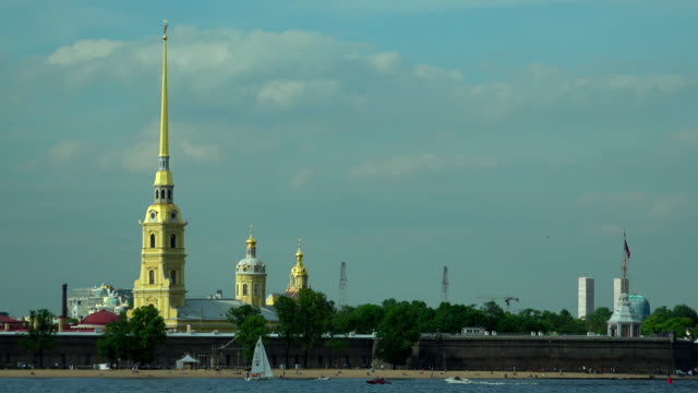 Peter-and-Paul-fortress-in-St.-Petersburg.4K.