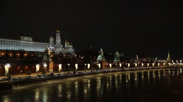 Vista-nocturna-de-Kremlin