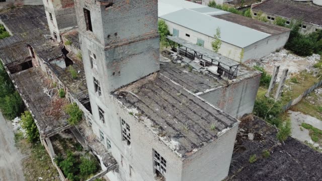 Abandonado-edificio-industrial.