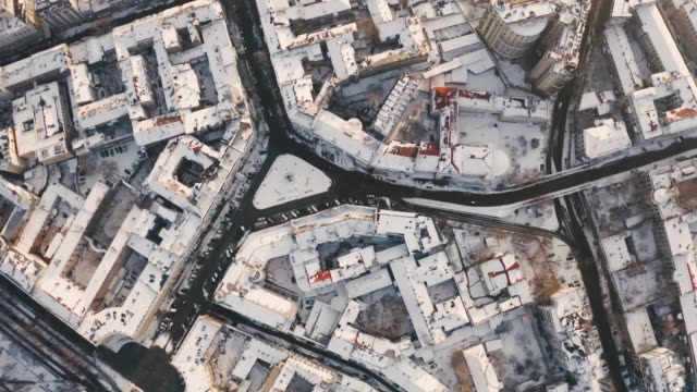 Luftbild-der-Altstadt-während-der-sonnigen-Wintertag