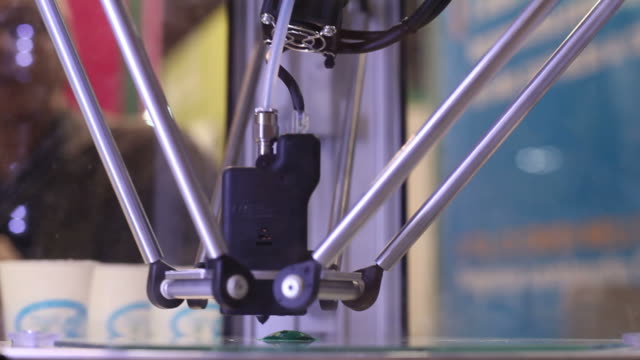 3D-printers-in-action