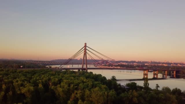 Video-of-bridge-at-sunset-in-Kyiv-Ukraine