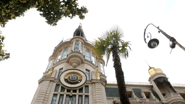 Astronomische-Uhr-am-Rathaus-in-Batumi,-Georgien-Sehenswürdigkeiten,-Tourismus