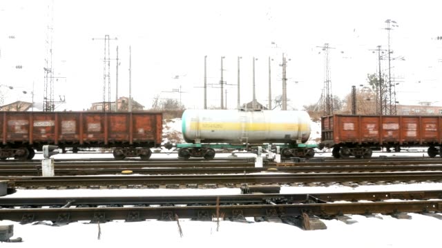Railway-train-wagon-railroad-4k