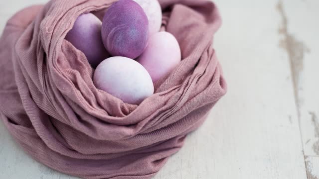 Footage-of-Easter-eggs-in-basket