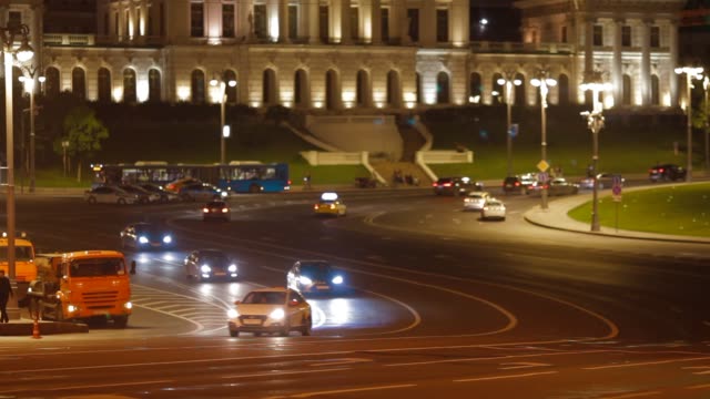 Moscow,-Russia.-August-10,-2019.-Streets-of-the-cityview-of-the-city-center,-cars-driving-on-the-road