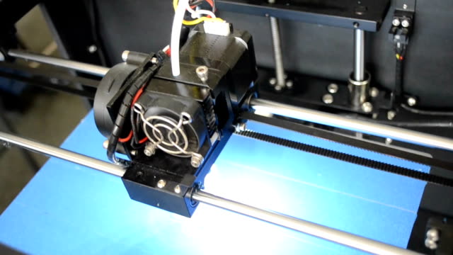 3D-Drucker-druckt-Form