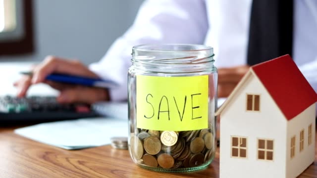 Sparen-Sie-Geld-für-zu-Hause