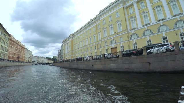 Crossroads-channels-in-St.-Petersburg
