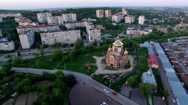 Vista-aérea-de-la-iglesia-construida-en-Lviv,-Ucrania.