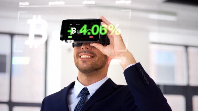 Geschäftsmann-mit-Virtual-Reality-Headset-im-Büro
