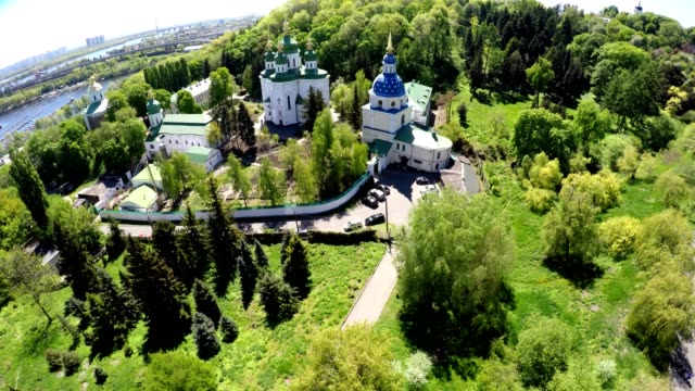 Luftaufnahme-der-M.-M.-Hryshko-National-Botanical-Garden