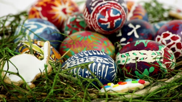 Easter-nest-with-painted-eggs