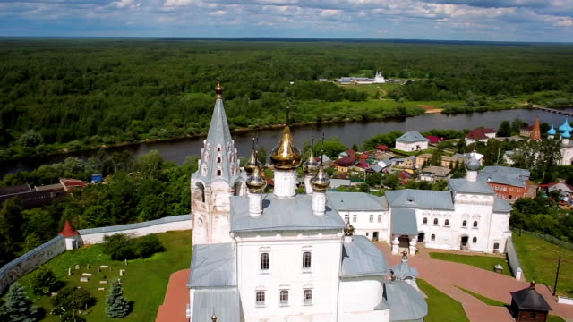 Trinity-Cathedral-in-Gorokhovets,-Russia,-aerial-shot