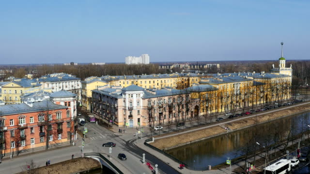 St.-Petersburg-im-Frühjahr-Zeitraffer