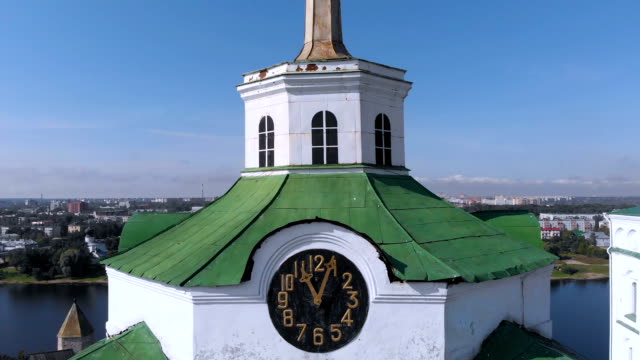 Campanario,-Trinity-Catedral-Pskov-Rusia.-Torre-de-la-campana