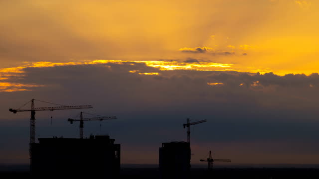 The-picturesque-sunset-above-the-city.-time-lapse