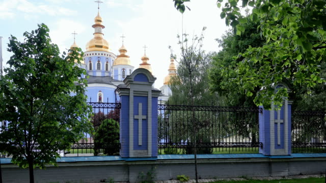 La-Catedral-abovedada-de-Miguel-dorado-en-Kiev