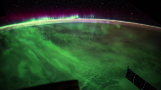 Impresionante-Aurora-Boreales-vista-desde-el-espacio.-Imágenes-de-dominio-público-de-la-Nasa