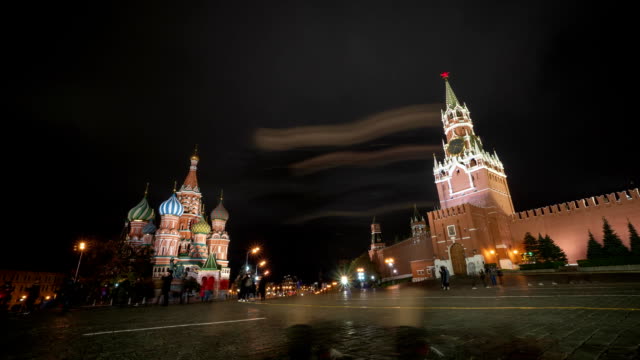 Kreml-Roter-Platz-Nachtigzurück-Zeitraffer-in-Moskau