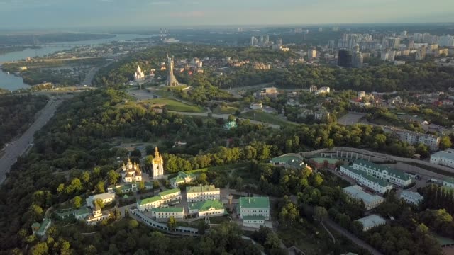Vista-aérea-de-Kiev-Pechersk-Lavra,-Kiev,-Ucrania