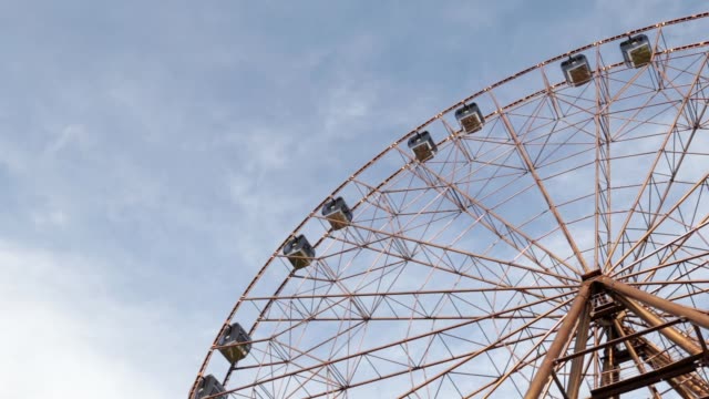 Amusement-park.-Attraction-of-the-Ferris-wheel.