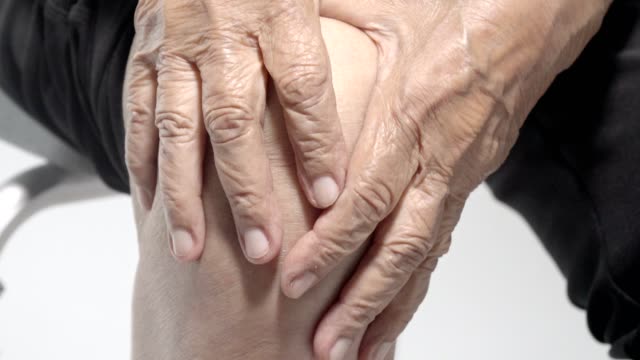 Knee-Pain,-Functional-Impairment-in-Elderly