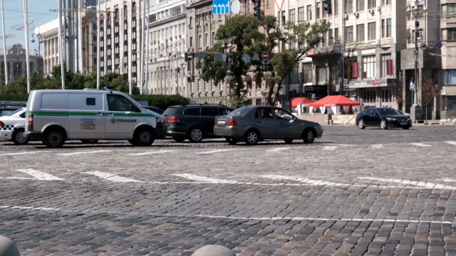 Tráfico-de-coches-clip-de-vídeo-de-la-ciudad-en-Kiev