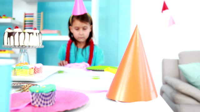 Children-having-fun-at-party