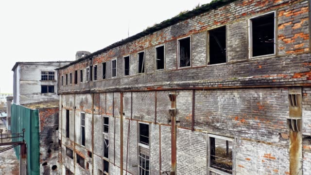 Ruinen-einer-alten-Fabrik.
