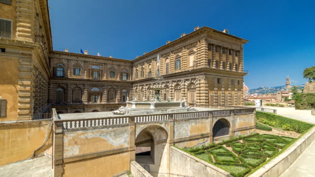 Ansicht-des-Boboli-Gartens-mit-der-hinteren-Fassade-des-Palazzo-Pitti-Timelapse-hyperlapse