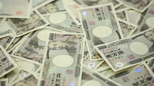 Japanese-yen,-full-frame