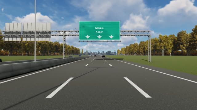 Hinweisschild-auf-der-Autobahn,-die-den-Eingang-zur-Kasaner-Stadt-4K-Stock-Video-zeigt