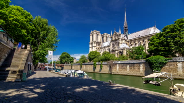 Seine-and-Notre-Dame-de-Paris-timelapse-hyperlapse-is-the-one-of-the-most-famous-symbols-of-Paris