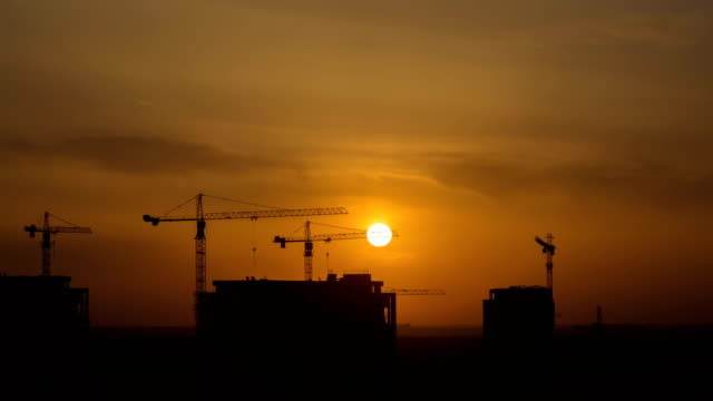 The-picturesque-sundown-above-the-city.-time-lapse