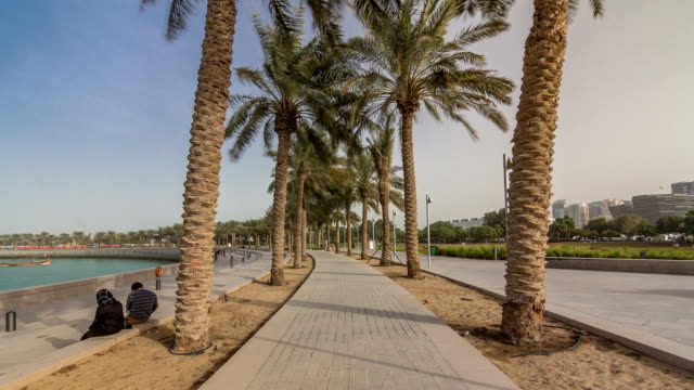 Walk-in-the-MIA-Park-timelapse,-located-on-one-end-of-the-seven-kilometers-long-Corniche-in-the-Qatari-capital,-Doha
