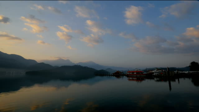 Puerto-de-Sun-Moon-Lake-en-Nantou,-Taiwán