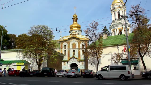 LAWRA-religiösen-unterirdischen-Höhlen-Eingang-Kiew-Ukraine