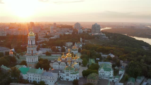 Kiew-Pechersk-Lavra-bei-Sonnenuntergang,-Kiew,-Ukraine