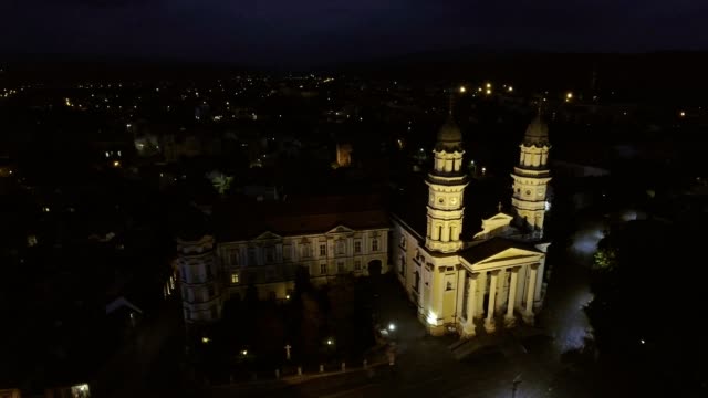 Santa-Cruz-Catedral-greco-católica-en-Uzhhorod,-Ucrania,-Óblast-de-Transcarpatia