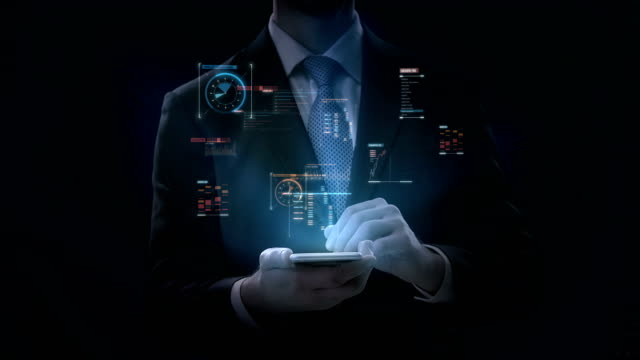 Geschäftsmann-Multi-Slide-Touch-Smartphone,-grafische-Benutzeroberfläche,-Futuristic-digitale-anzeigen,-künstliche-Intelligenz-zu-wachsen.-4-k-Film.