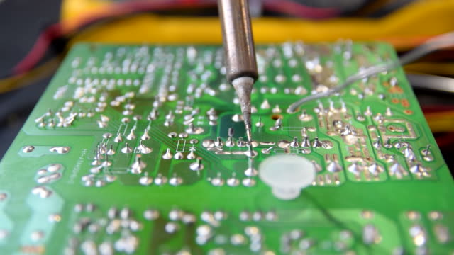Repair-electronic-boards.