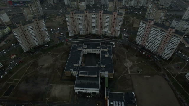 Imágenes-aéreas-de-casas-soviético-gris-patrón.-Casas-idénticas-de-la-USSR