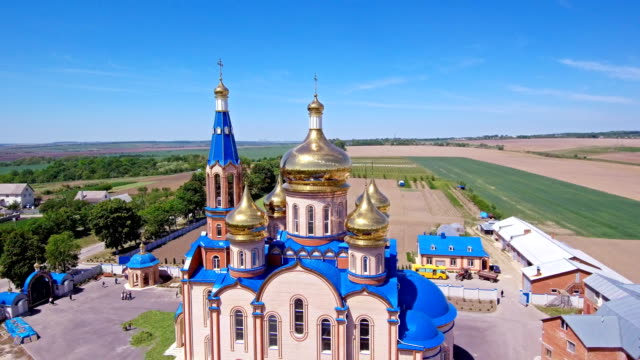 Orthodoxe-Kloster-Blick-aus-der-Luft-Ukraine