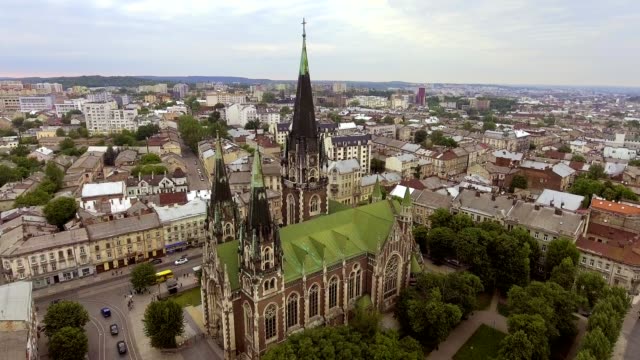 Flying-over-Church-Of-St.-Elizabeth-In-Lviv,-Ukraine